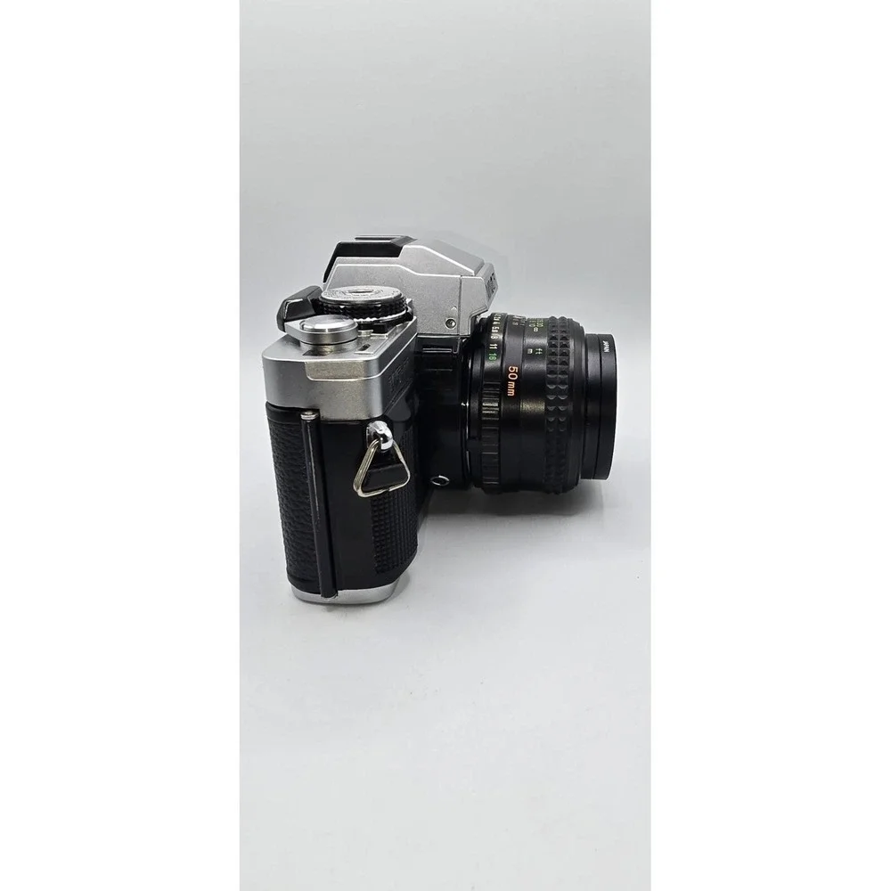Minolta XG-M SLR Film Camera Black Silver tested Lens, Manuals, Accessories, Bag